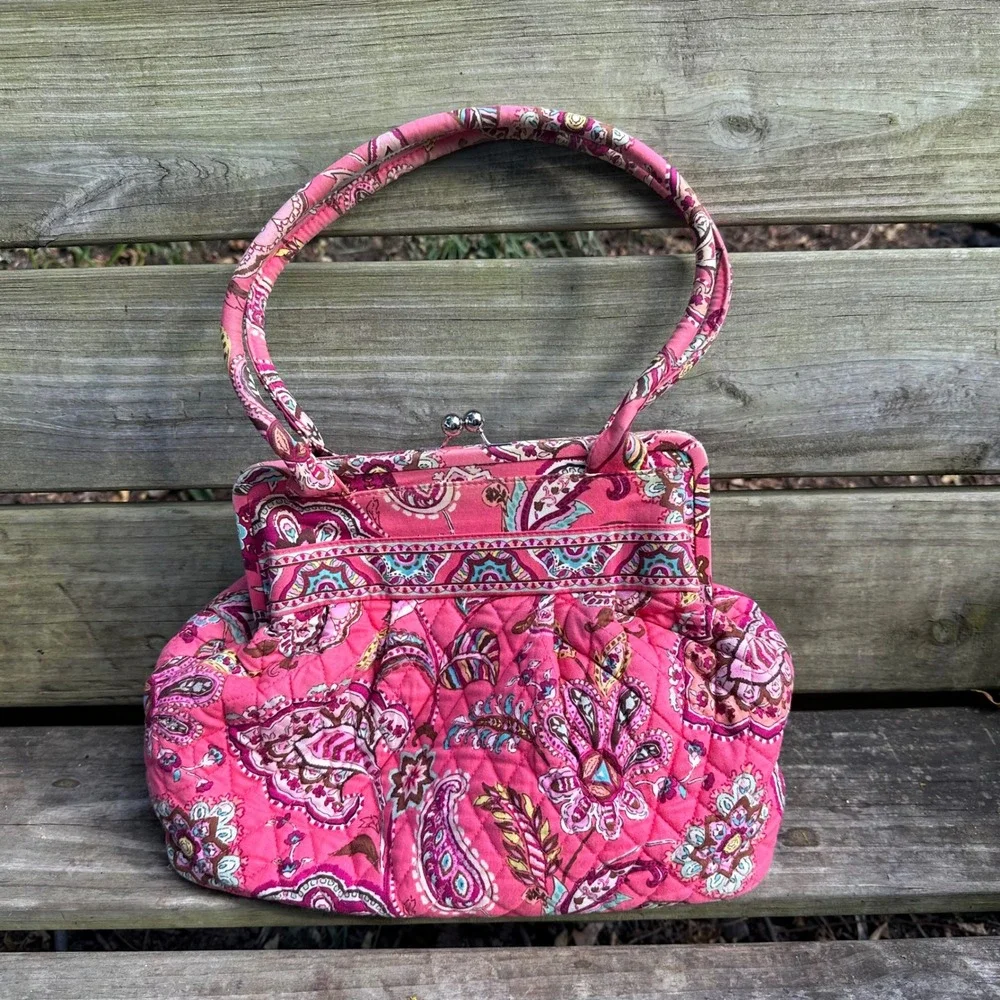 Vera Bradley Alice Bag Call Me Coral Pink Paisley Quilted Kisslock Handbag Purse